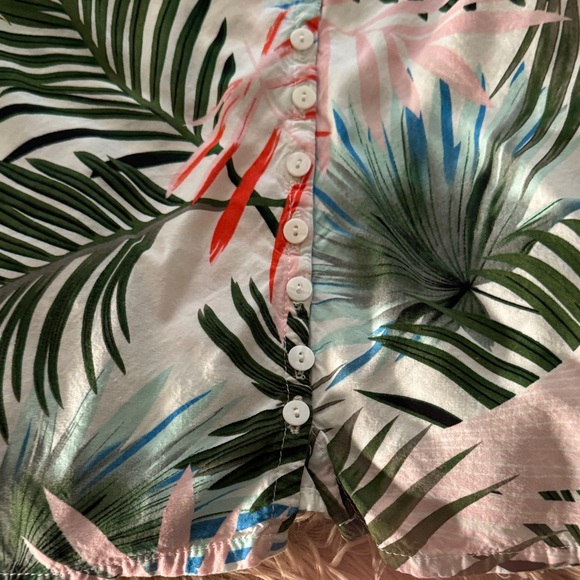 Leafy Green and Pink Button-Up Blouse - Picture 4 of 4